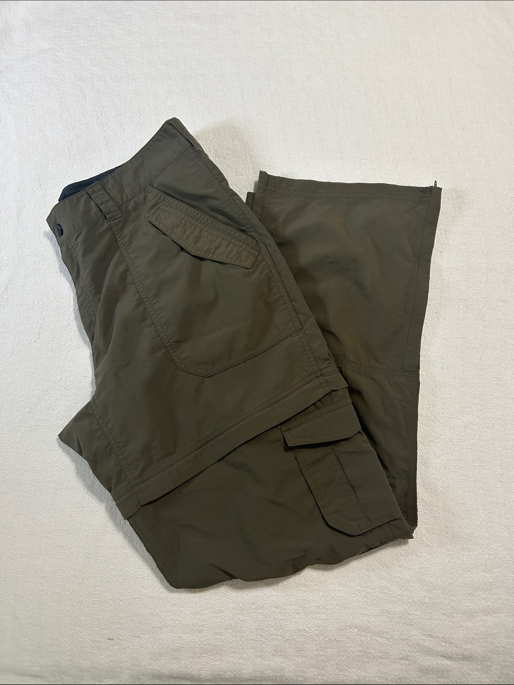 Eastern Mountain Sports Olive Utility Cargo Hiking Pants